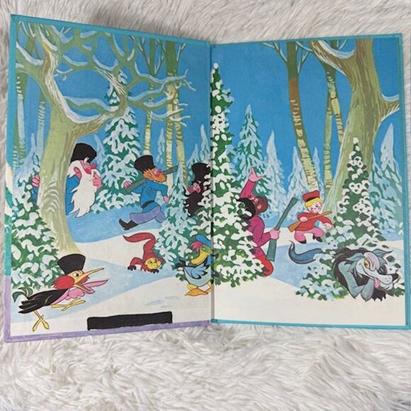 Vintage Set of 3 Disney Children's Books Peter & the Wolf/ Chip & Dale/ Mr. Toad - Picture 11 of 13